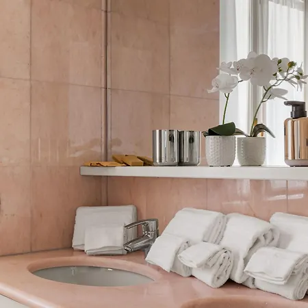 Ruby With View By Petra Luxury *