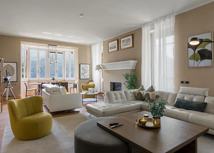 Ruby With View By Petra Luxury * Laglio