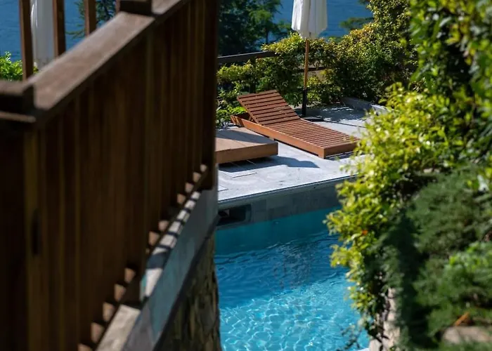 Ruby With View By Petra Luxury *